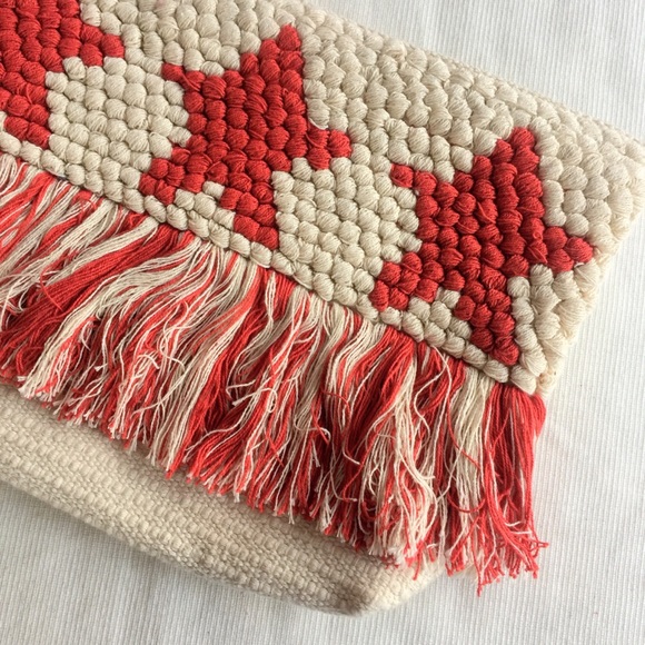 NWT Shiraleah Chicago Star clutch bag with tassels - Picture 5 of 8